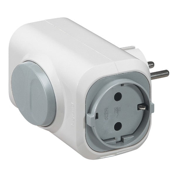 Разклонител щепсел 2 x 2P+E с бутон Бял - Legrand Helium 50665