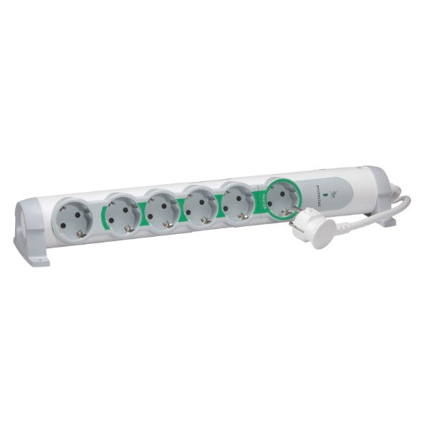 Разклонител 6 x 2P+E (M/S) с кабел 1.5 m и защита Бял - Legrand Saf...