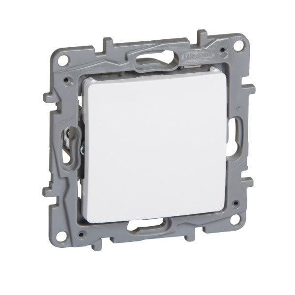 Празен модул Бял  - Legrand Niloe 764545