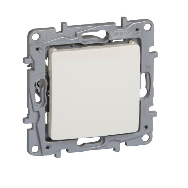 Празен модул Крем - Legrand Niloe 764645