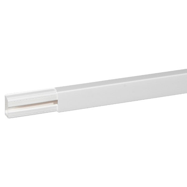 Кабелен канал 40X20 бял - Legrand DLP 30027